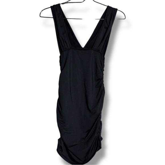 Unbranded Stretchy and Rouched on Sides Stylish Black V-Neck Bodycon Dress - Picture 16 of 16